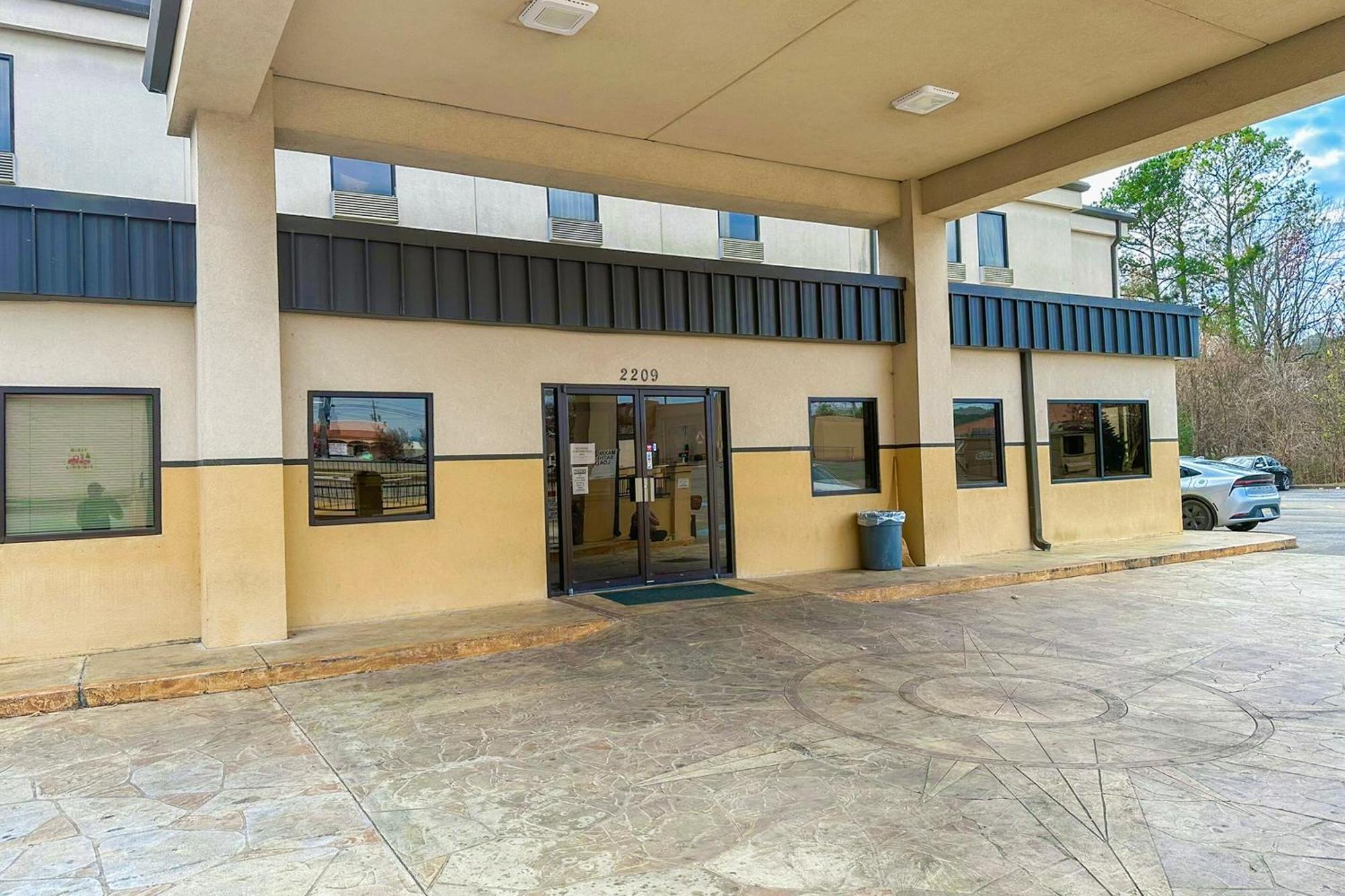 Oyo Hotel Rome West Ga Екстер'єр фото