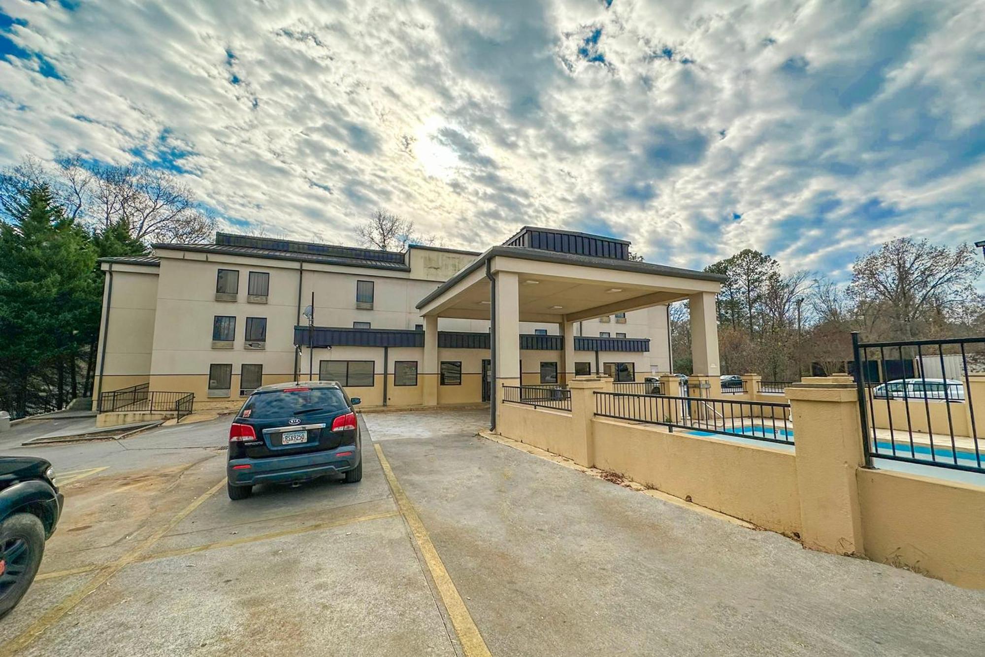 Oyo Hotel Rome West Ga Екстер'єр фото